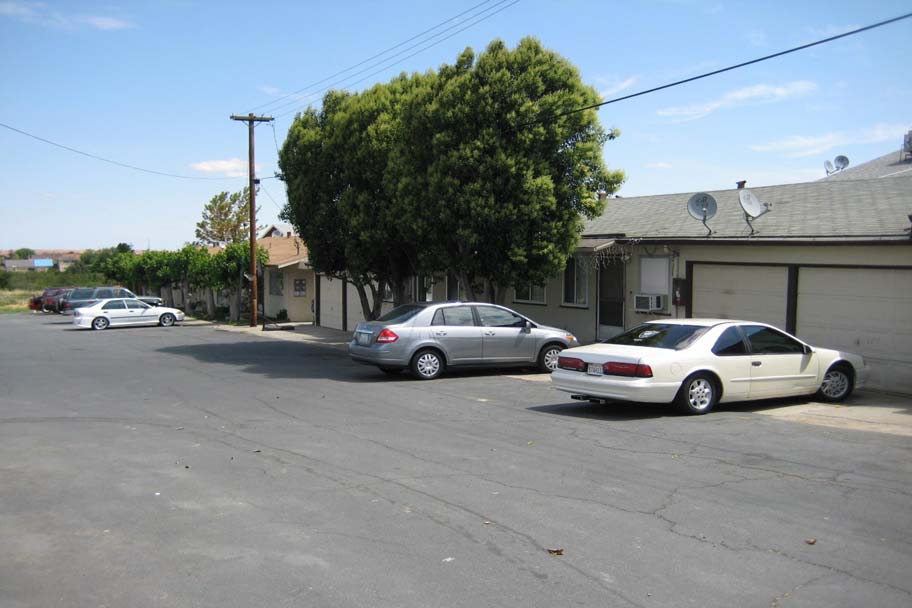 749 Wilbur Ave in Antioch, CA - Building Photo