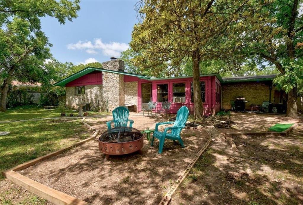 11403 Indianhead Dr in Austin, TX - Building Photo
