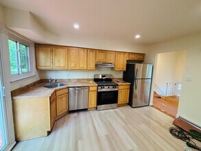15 William St in Glen Cove, NY - Building Photo - Building Photo
