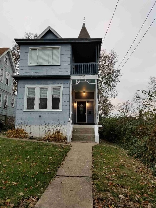 3457 Hallwood Pl in Cincinnati, OH - Building Photo