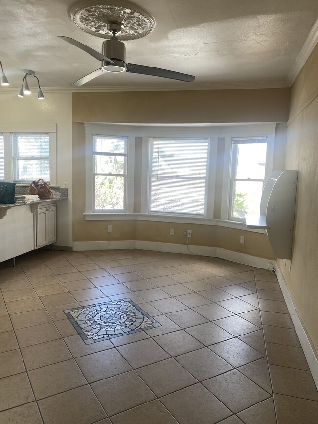 property at 354 Chestnut Ave