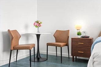 1700 Alton Rd in Miami Beach, FL - Foto de edificio - Building Photo