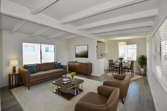 6125 Whitsett Ave, Unit 07 in Los Angeles, CA - Foto de edificio - Building Photo