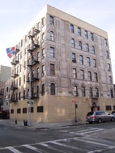 182-184 Stanton St in New York, NY - Building Photo - Building Photo