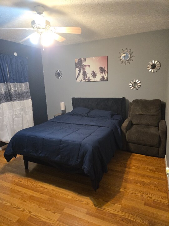 6009 Monroe Crossing-Unit -The Tuff Experience in Nashville, TN - Building Photo