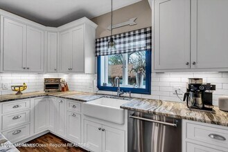 515 Monmouth Rd in Allenhurst, NJ - Building Photo - Building Photo