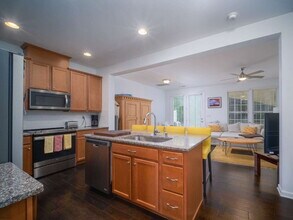 9547 Glenburn Ln in Charlotte, NC - Foto de edificio - Building Photo