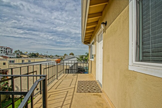 2016 Nelson Ave in Redondo Beach, CA - Building Photo - Building Photo