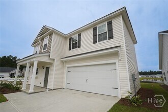 105 Exmoor Circle in Bloomingdale, GA - Building Photo - Building Photo