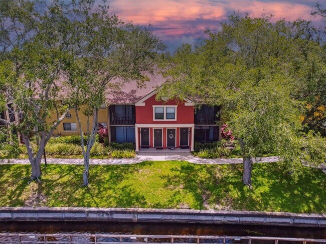 5558 Baywater Dr in Tampa, FL - Building Photo - Building Photo