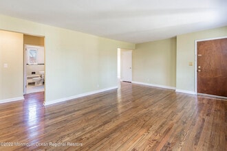 142 South St in Red Bank, NJ - Building Photo - Building Photo