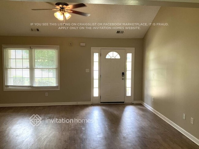 4930 Brookwood Pl in Atlanta, GA - Foto de edificio - Building Photo