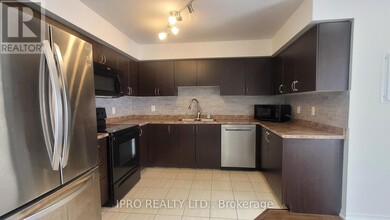 35-35 Hays Blvd in Oakville, ON - Building Photo - Building Photo