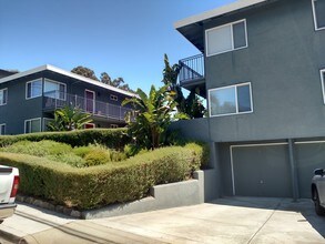SleepMode Apartments in Belmont, CA - Foto de edificio - Building Photo