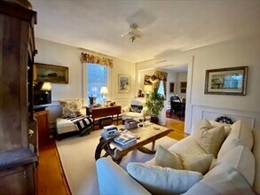 314 Conant Rd, Unit 314 in Weston, MA - Building Photo - Building Photo