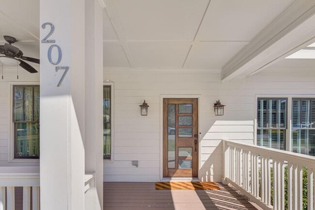 207 Mellrich Ave NE in Atlanta, GA - Building Photo - Building Photo
