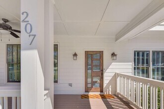 207 Mellrich Ave NE in Atlanta, GA - Building Photo - Building Photo