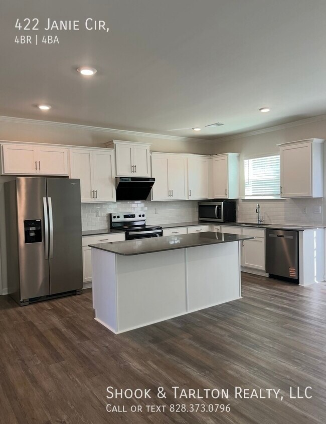 422 Janie Lp in Newton, NC - Building Photo - Building Photo