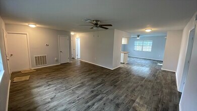 3041 Hoban Ave in Spring Hill, FL - Building Photo - Building Photo