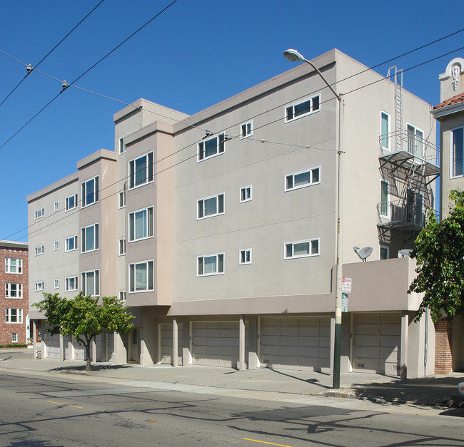 1490 Chestnut St in San Francisco, CA - Building Photo - Building Photo