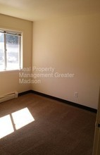 3722 E Karstens Dr-Unit -2 in Madison, WI - Building Photo - Building Photo