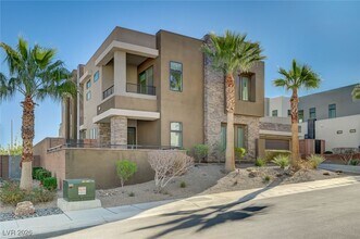 4056 Desert Trce Ct in Las Vegas, NV - Building Photo - Building Photo