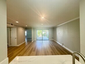 21 Bridle Ln in Aliso Viejo, CA - Building Photo - Building Photo