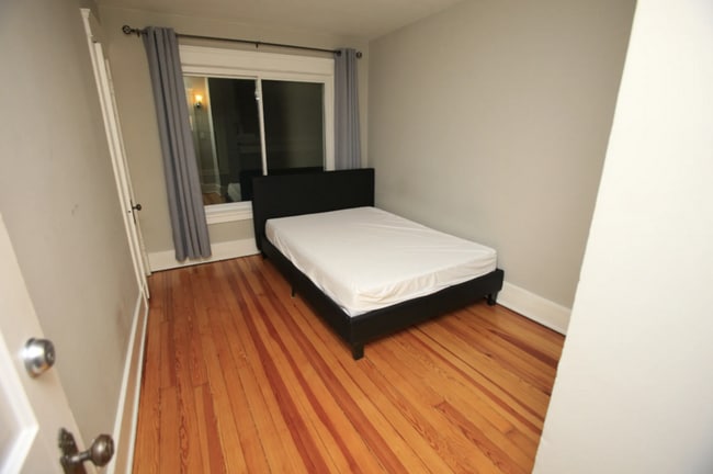 property at 907 Sybil St