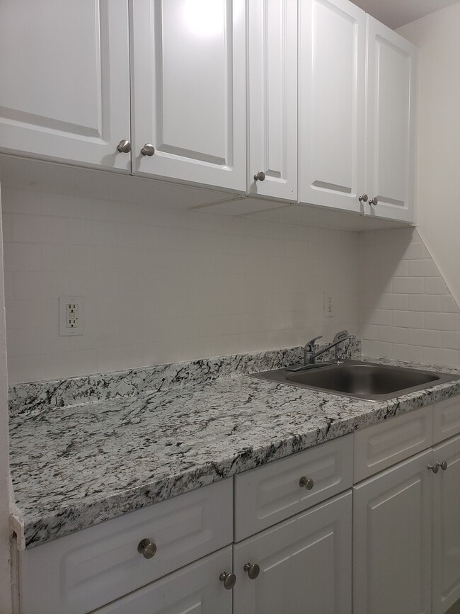 345 Benham Ave in Bridgeport, CT - Building Photo - Building Photo