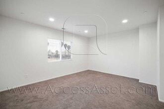 30022 Cottage Ln in Lake Elsinore, CA - Building Photo - Building Photo