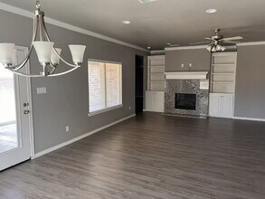 1131 16th St in Lubbock, TX - Foto de edificio - Building Photo