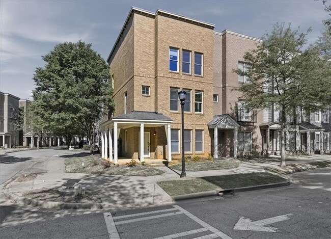 740 Liberty Commons Dr NW in Atlanta, GA - Building Photo - Building Photo