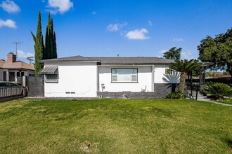 587 E Arrow Hwy in Upland, CA - Building Photo - Building Photo