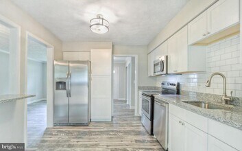 53 Bryant Blvd in Stafford, VA - Building Photo - Building Photo