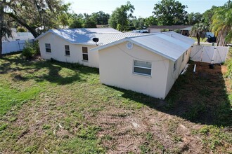 914 Homewood Dr in Brandon, FL - Foto de edificio - Building Photo