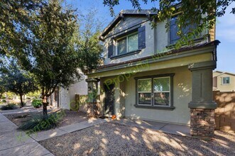 1502 S Jacana Ln in Gilbert, AZ - Building Photo - Building Photo