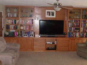 5751 N Sherman Ave in Fresno, CA - Building Photo - Building Photo