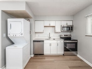 105 W 8th Ave in Columbus, OH - Building Photo - Building Photo