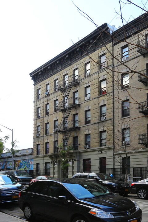 612-616 W 182nd St in New York, NY - Foto de edificio