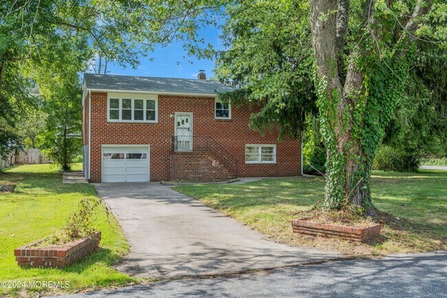 152 Clifford B Wright St in Berkeley Township, NJ - Building Photo - Building Photo