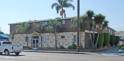 3061 Robertson Blvd in Los Angeles, CA - Building Photo - Building Photo