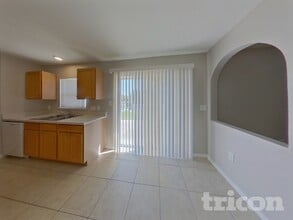 5512 Treig Ln in Wesley Chapel, FL - Building Photo - Building Photo