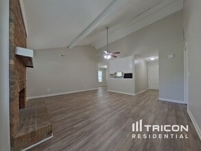 116 Pointer Dr in Hopkins, SC - Building Photo - Building Photo