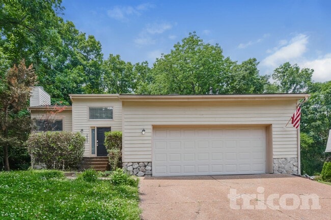 property at 2405 Ravine Dr