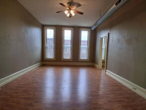 106.5 E Main St in Homer, MI - Building Photo - Building Photo