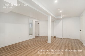 1665 Teakdale Ave in Ottawa, ON - Building Photo - Building Photo