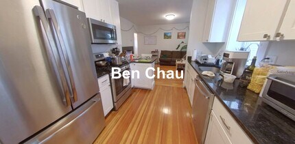 17 Ashland St, Unit 3B in Somerville, MA - Foto de edificio - Building Photo