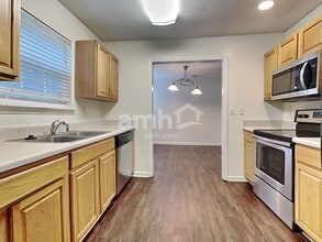 6014 Patric Alan Ct in Charlotte, NC - Building Photo - Building Photo