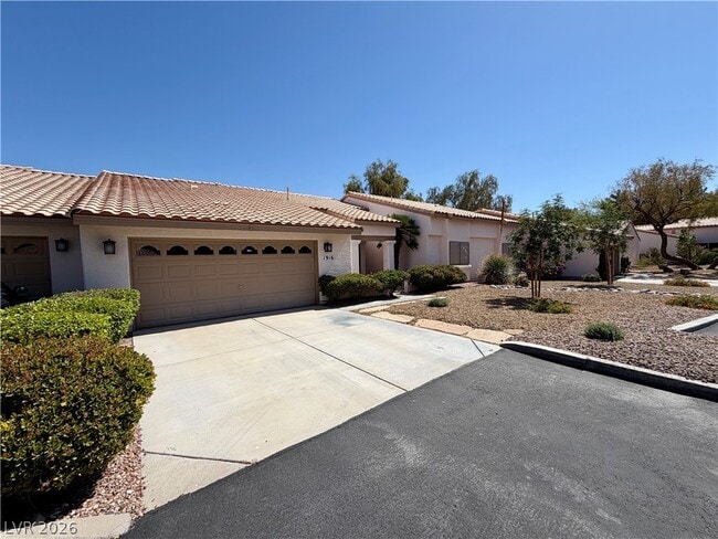 1916 Hobson Dr