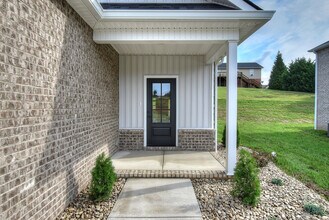 2078 Haystack Cir in Johnson City, TN - Building Photo - Building Photo